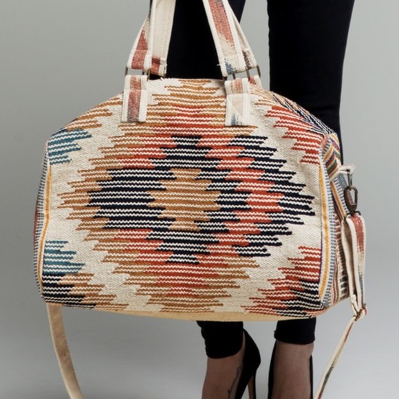 Last 1! NWT Aztec Weekender Tote Duffle Bag - Picture 4 of 7